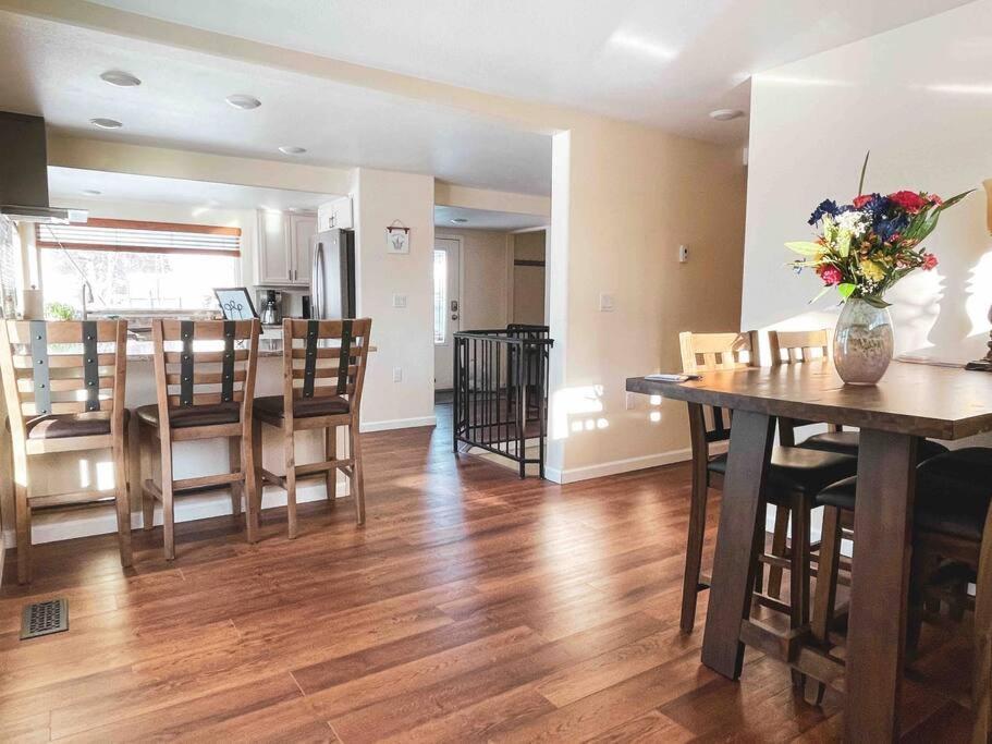 フェアバンクス Fireweed Houseヴィラ エクステリア 写真